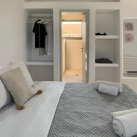 Ambelia Traditional Aparthotel 3*